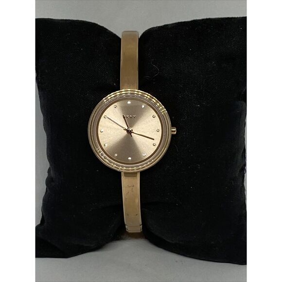 DKNY Murray NY-2600 Women\'s Stainless Steel Analog Dial Quartz Wrist Watch MP680 main image 4